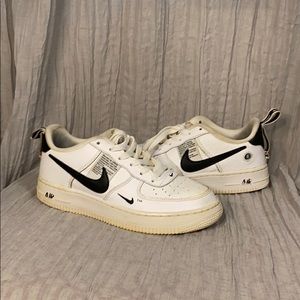 NIKE AIRFORCE 1 utility low white